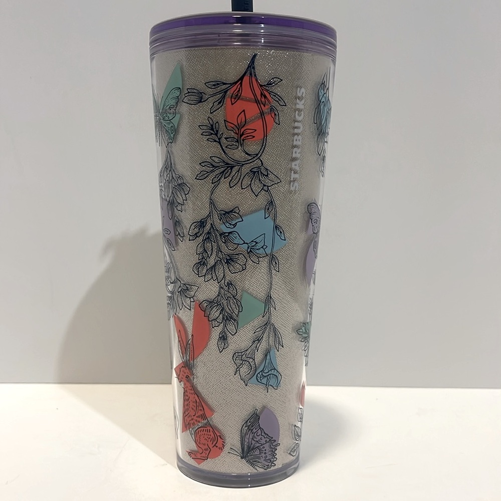 Starbucks 2024 Bunny Reusable Tumbler 24 Oz with Silicone Bunny Straw Topper NEW - Picture 2 of 10